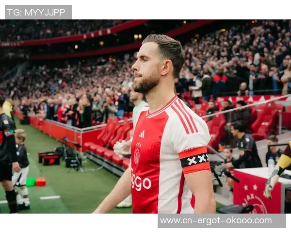 枪手27岁弃将再就业! 冬窗转投阿贾克斯 他已14个月没踢竞赛